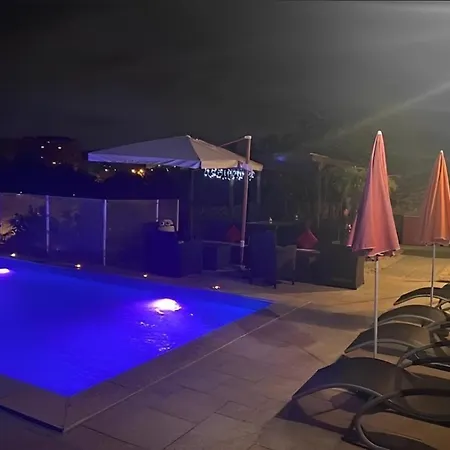 Belle Maison Dans Le Beaujolais Villa