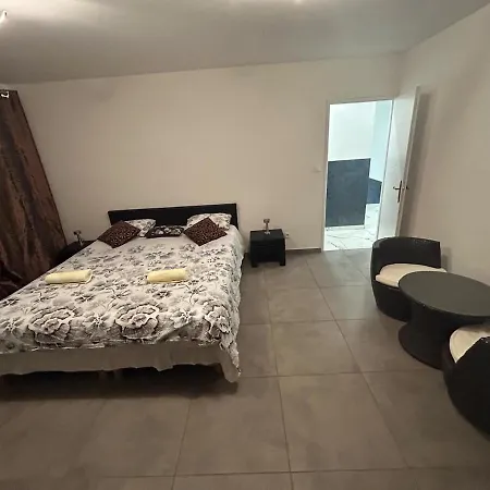 Belle Maison Dans Le Beaujolais *
